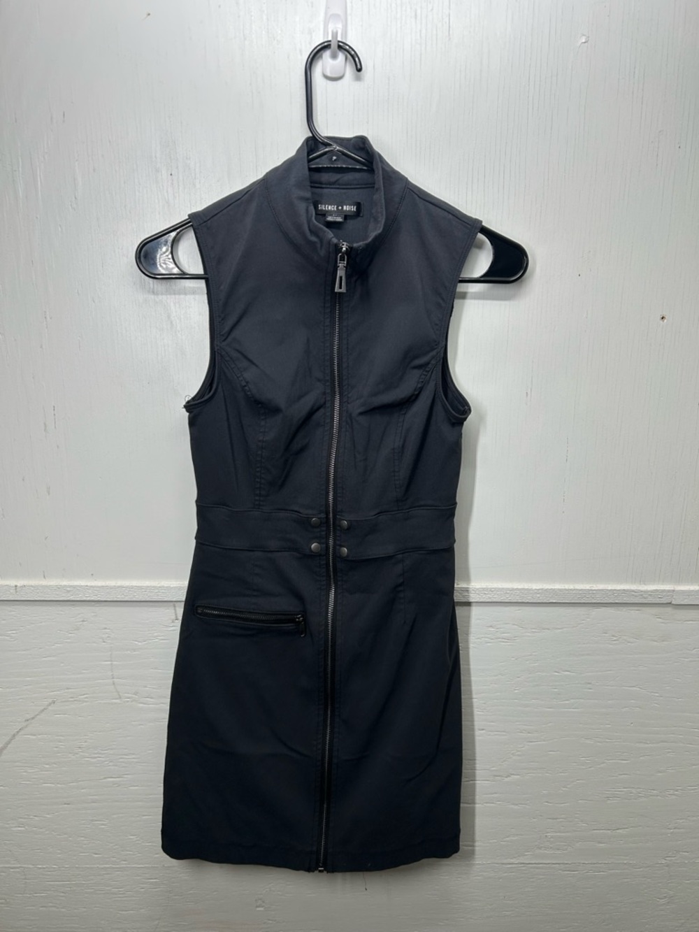 silence + noise Black Sleeveless Zip-Up Mini Dress